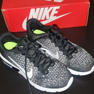 Women Nike shoes